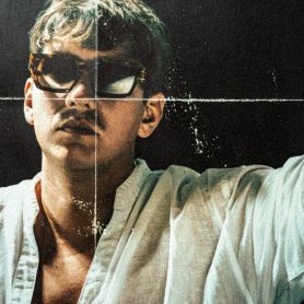 New Single KISS ME IN THE MORNING